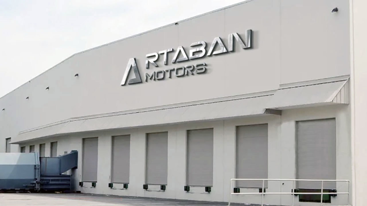 How Does Artaban Motor Provide Online Services to Its Customers?